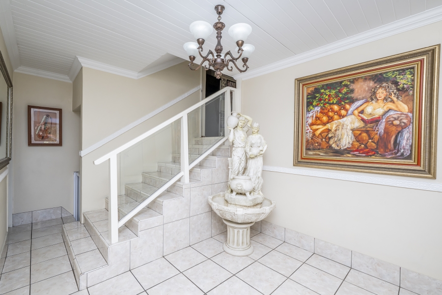 8 Bedroom Property for Sale in Brackenfell South Western Cape